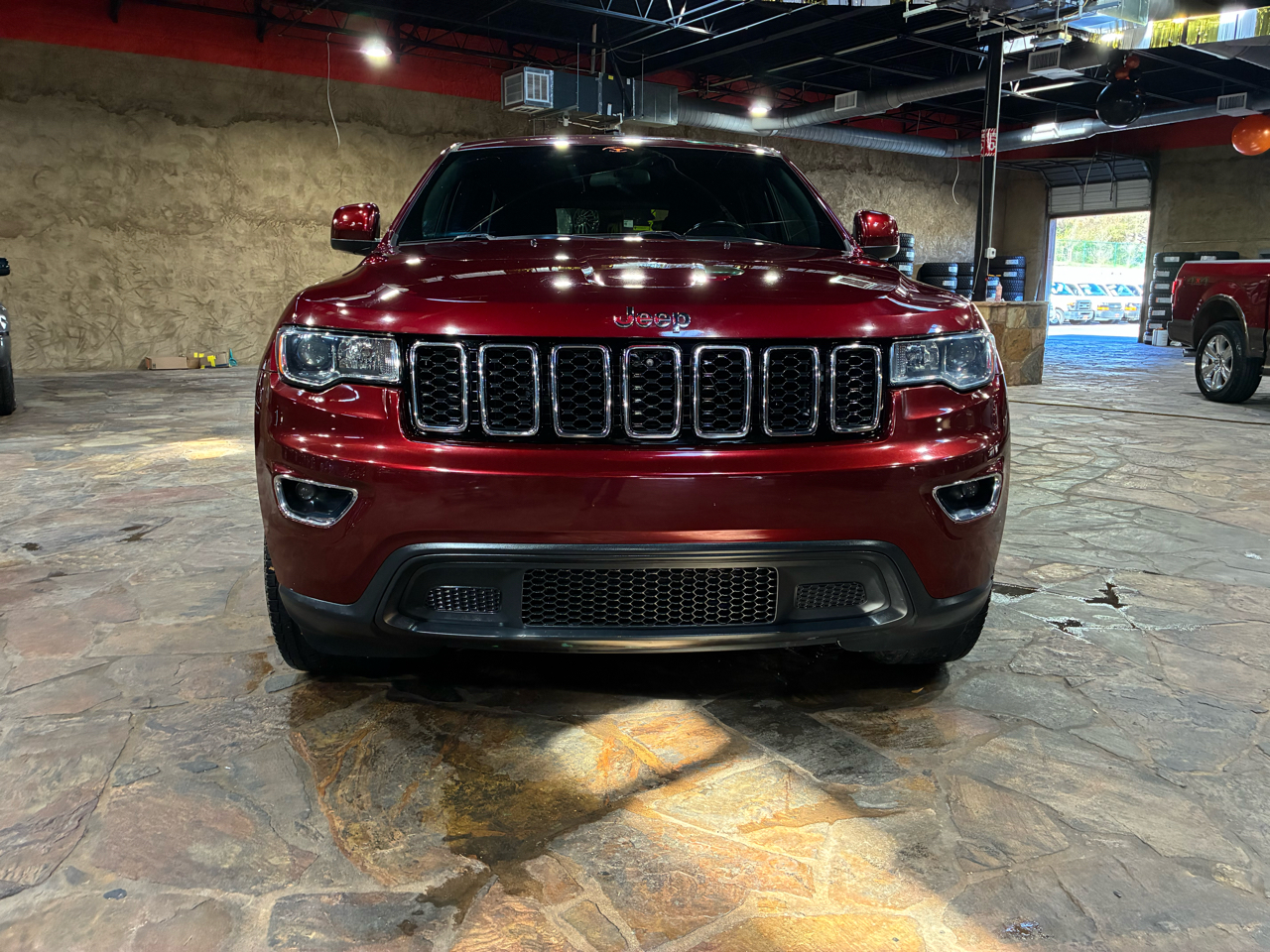 Jeep Grand Cherokee Laredo 4x2 *Ltd Avail* 2018