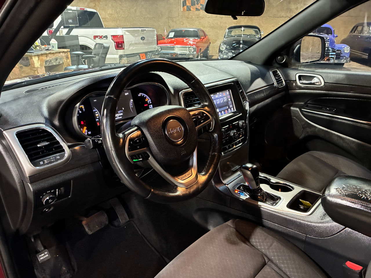 Jeep Grand Cherokee Laredo 4x2 *Ltd Avail* 2018