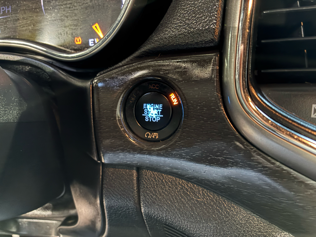 Jeep Grand Cherokee Laredo 4x2 *Ltd Avail* 2018