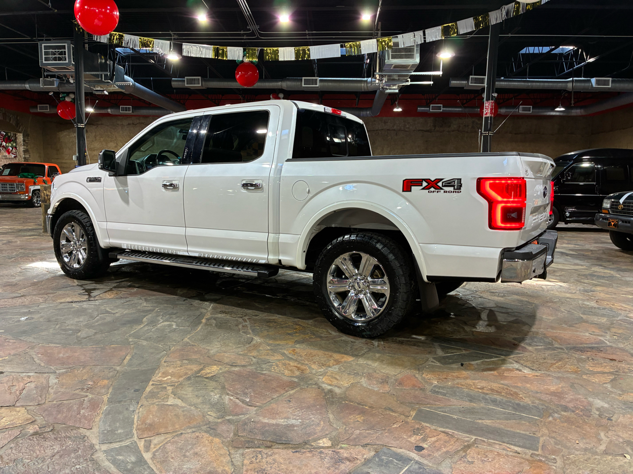 Ford F-150 4WD SuperCab 133" Lariat 2018