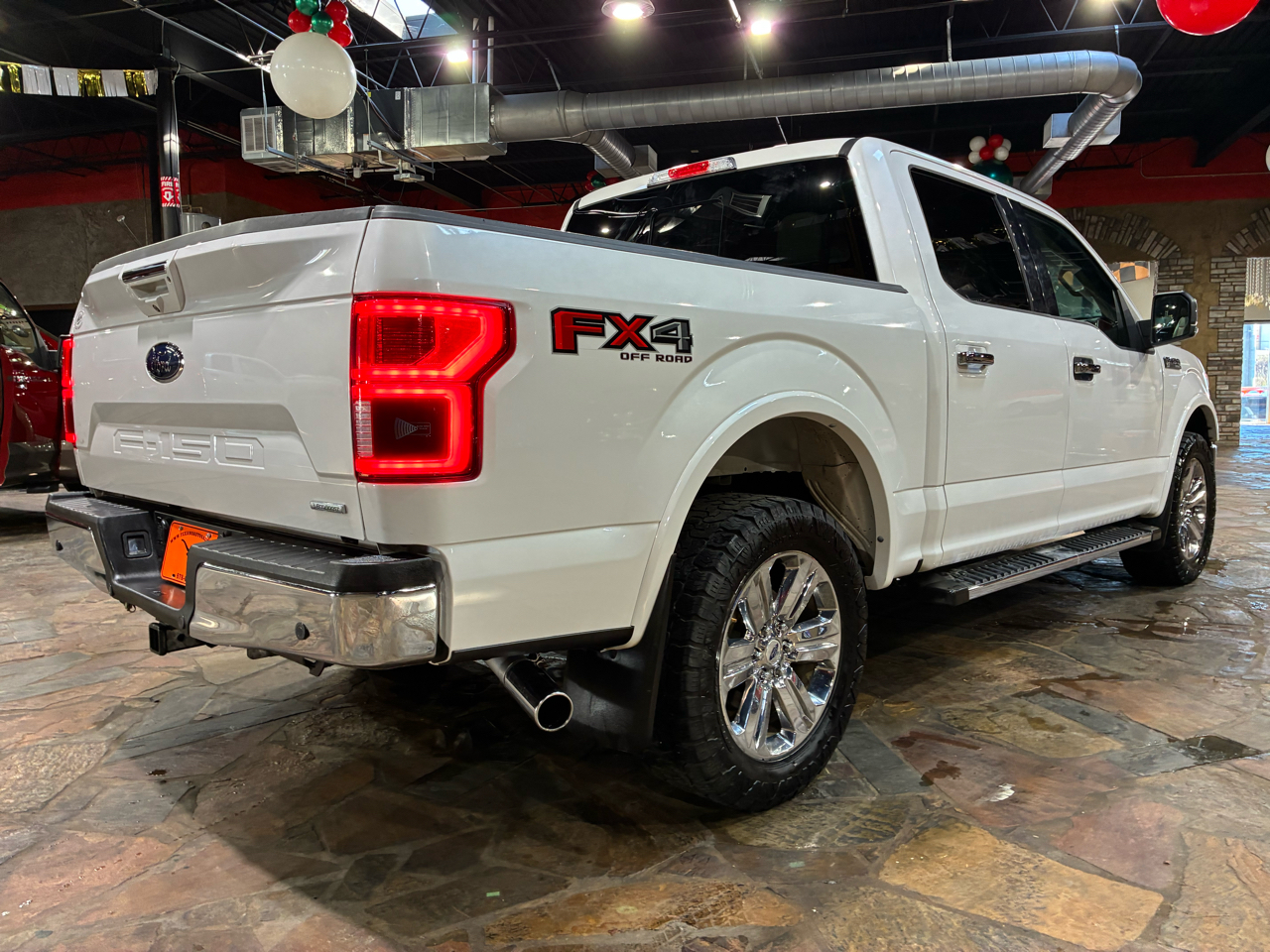 Ford F-150 4WD SuperCab 133" Lariat 2018