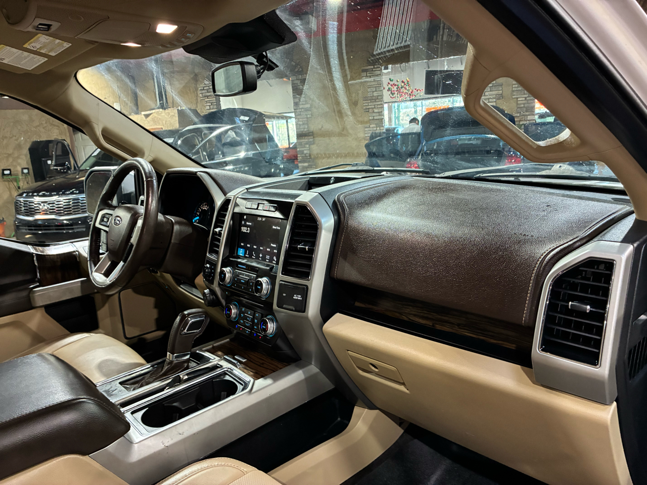 Ford F-150 4WD SuperCab 133" Lariat 2018
