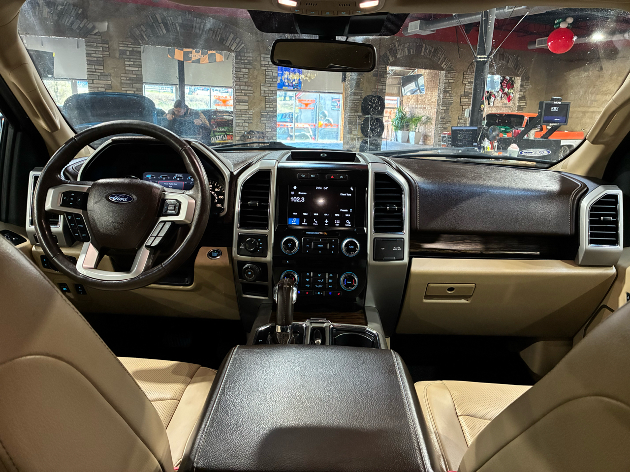 Ford F-150 4WD SuperCab 133" Lariat 2018