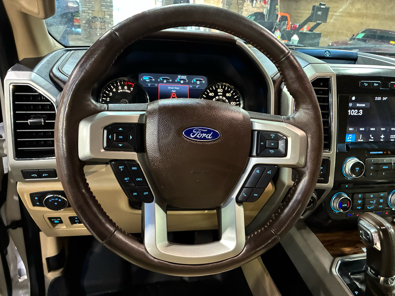 Ford F-150 4WD SuperCab 133" Lariat 2018