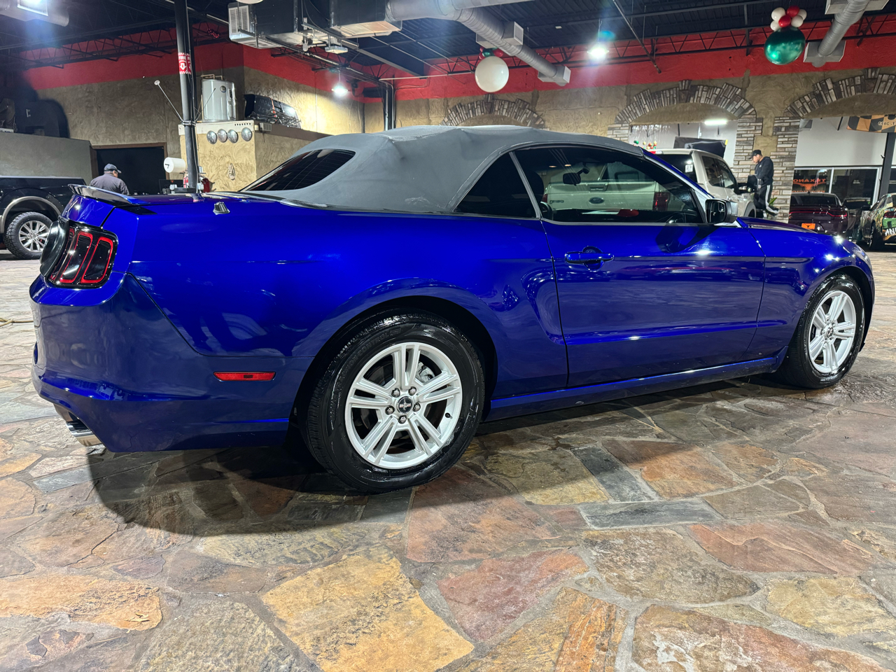 Ford Mustang 2dr Conv V6 2014