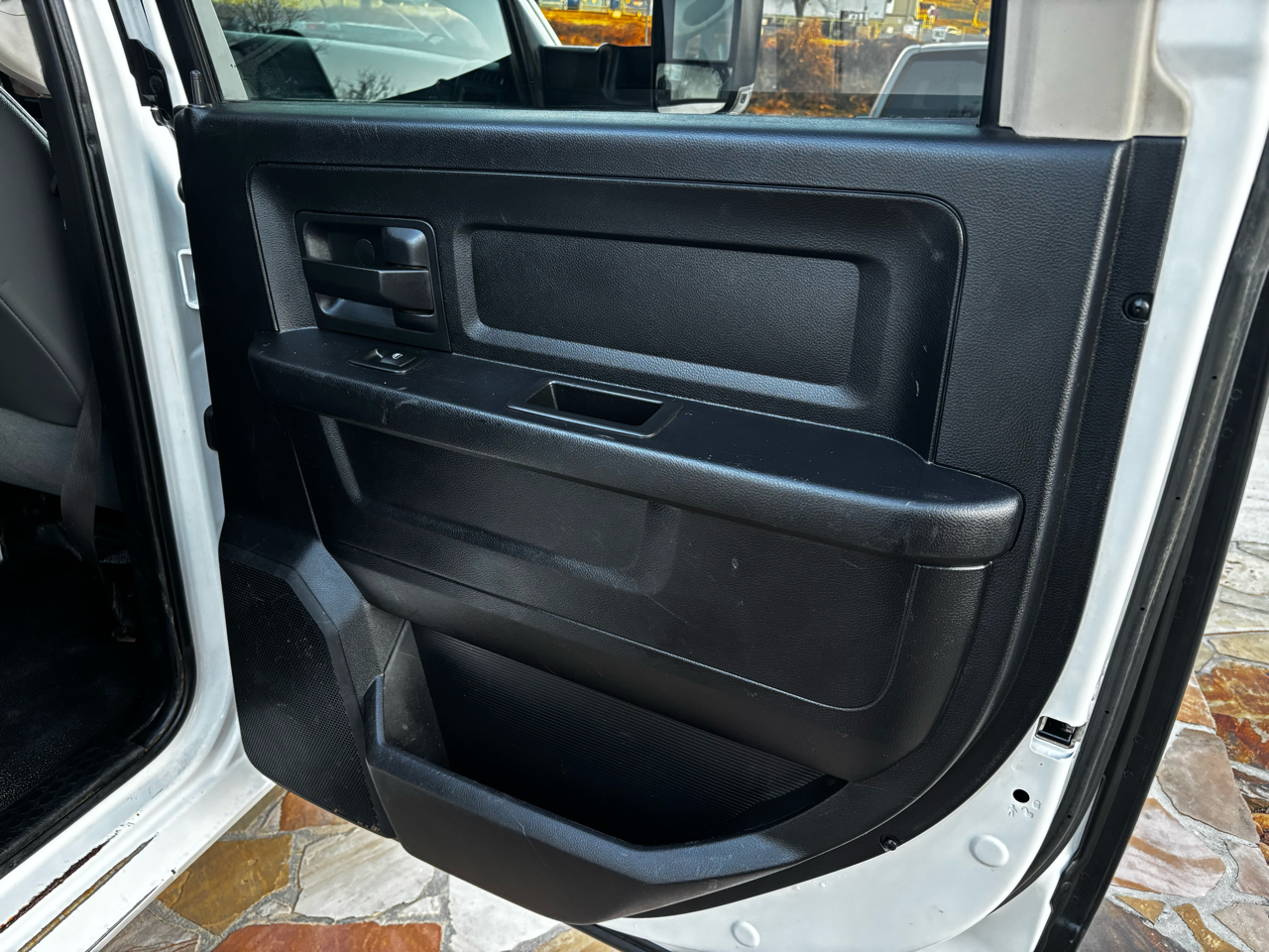 RAM 3500 Chassis Cab Tradesman 4WD Crew Cab 60" CA 172.4" WB 2017