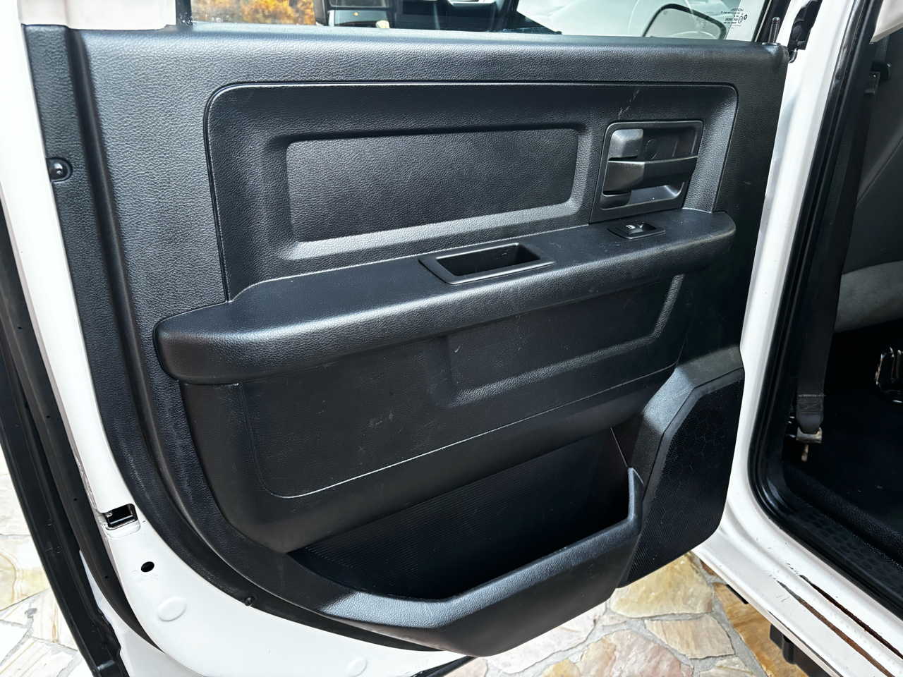 RAM 3500 Chassis Cab Tradesman 4WD Crew Cab 60" CA 172.4" WB 2017