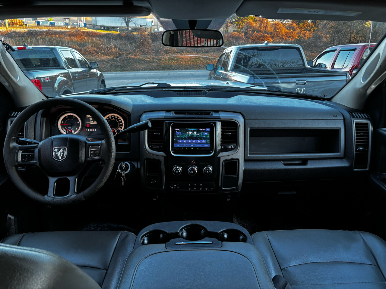 RAM 3500 Chassis Cab Tradesman 4WD Crew Cab 60" CA 172.4" WB 2017