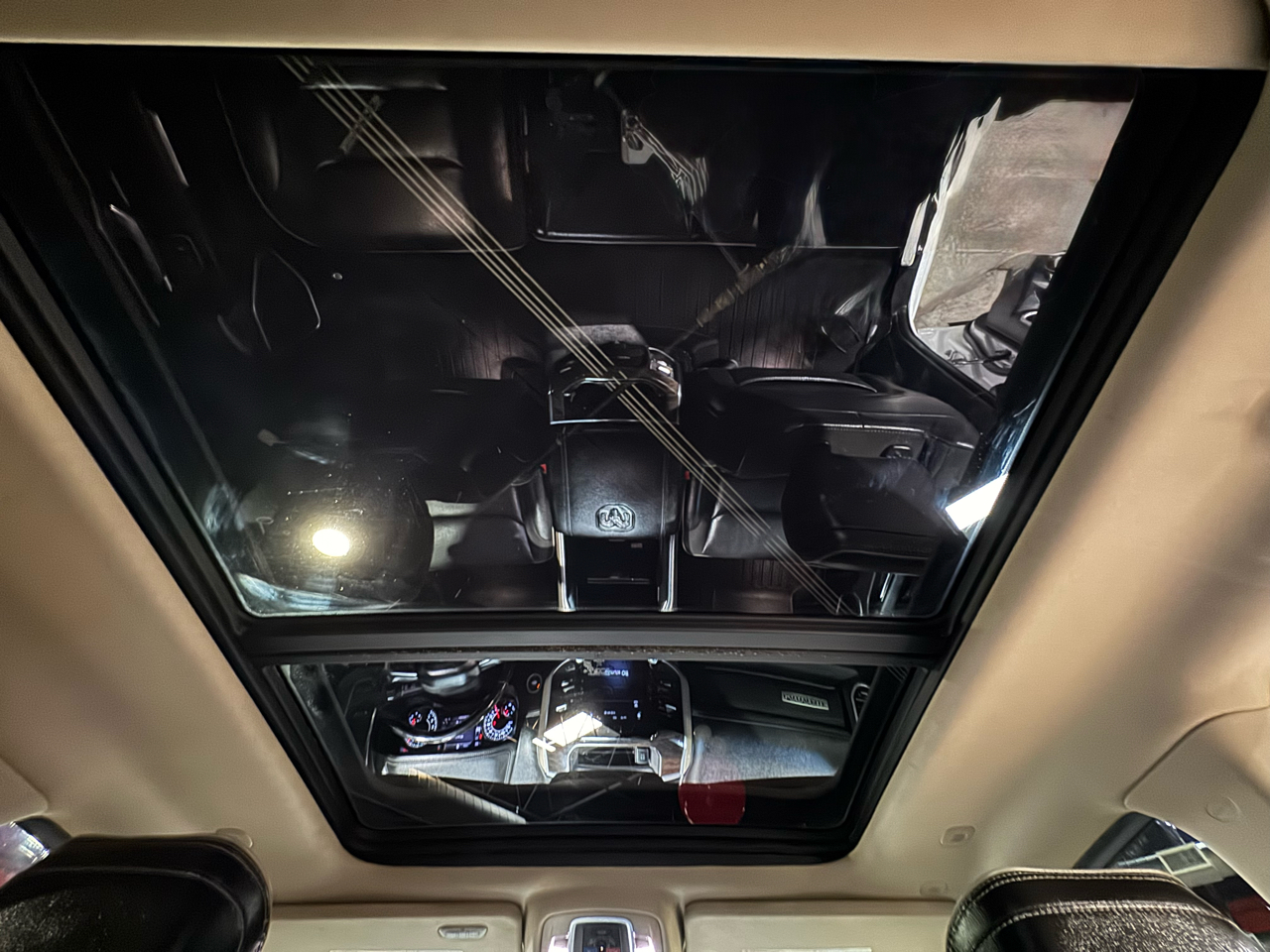 RAM 1500 Laramie 4x4 Crew Cab 5'7" Box 2020