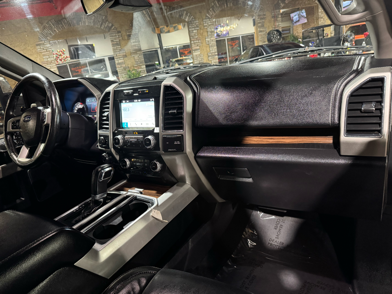 Ford F-150 Lariat 4WD SuperCrew 5.5' Box 2017