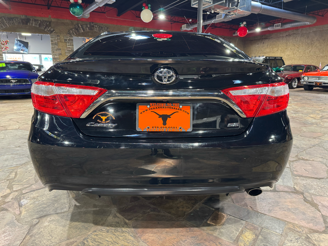 Toyota Camry 4dr Sdn I4 Auto XLE (Natl) 2015