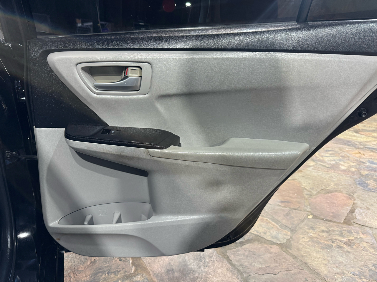 Toyota Camry 4dr Sdn I4 Auto XLE (Natl) 2015