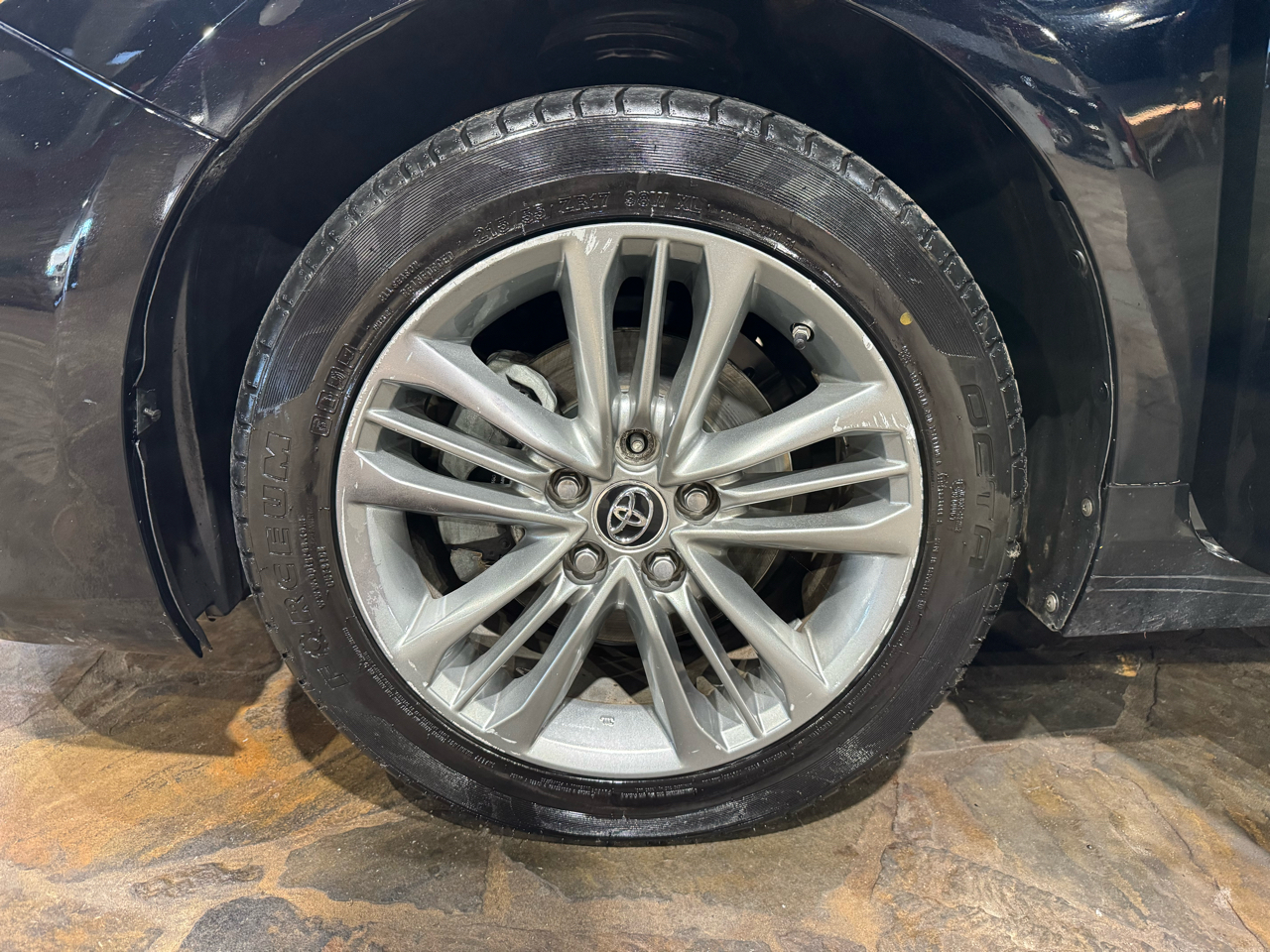 Toyota Camry 4dr Sdn I4 Auto XLE (Natl) 2015