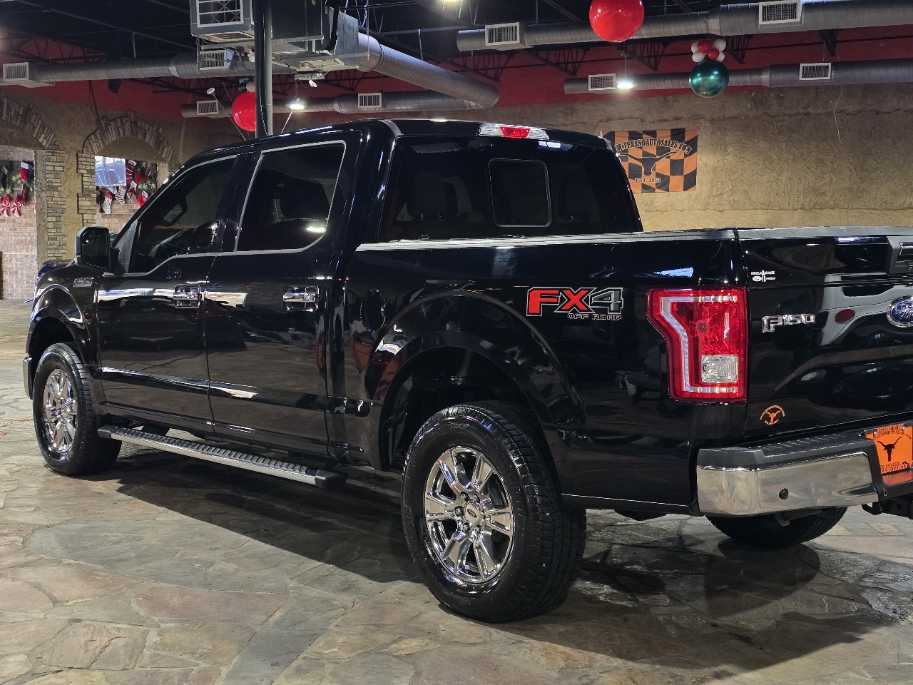 Ford F-150 4WD SuperCab 145" XLT 2016