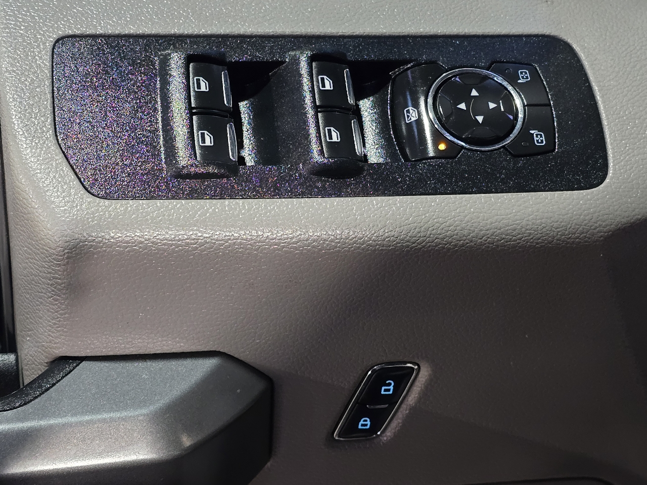 Ford F-150 4WD SuperCab 145" XLT 2016