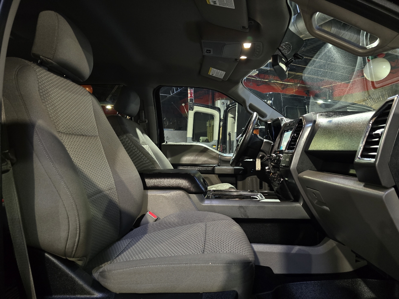 Ford F-150 4WD SuperCab 145" XLT 2016