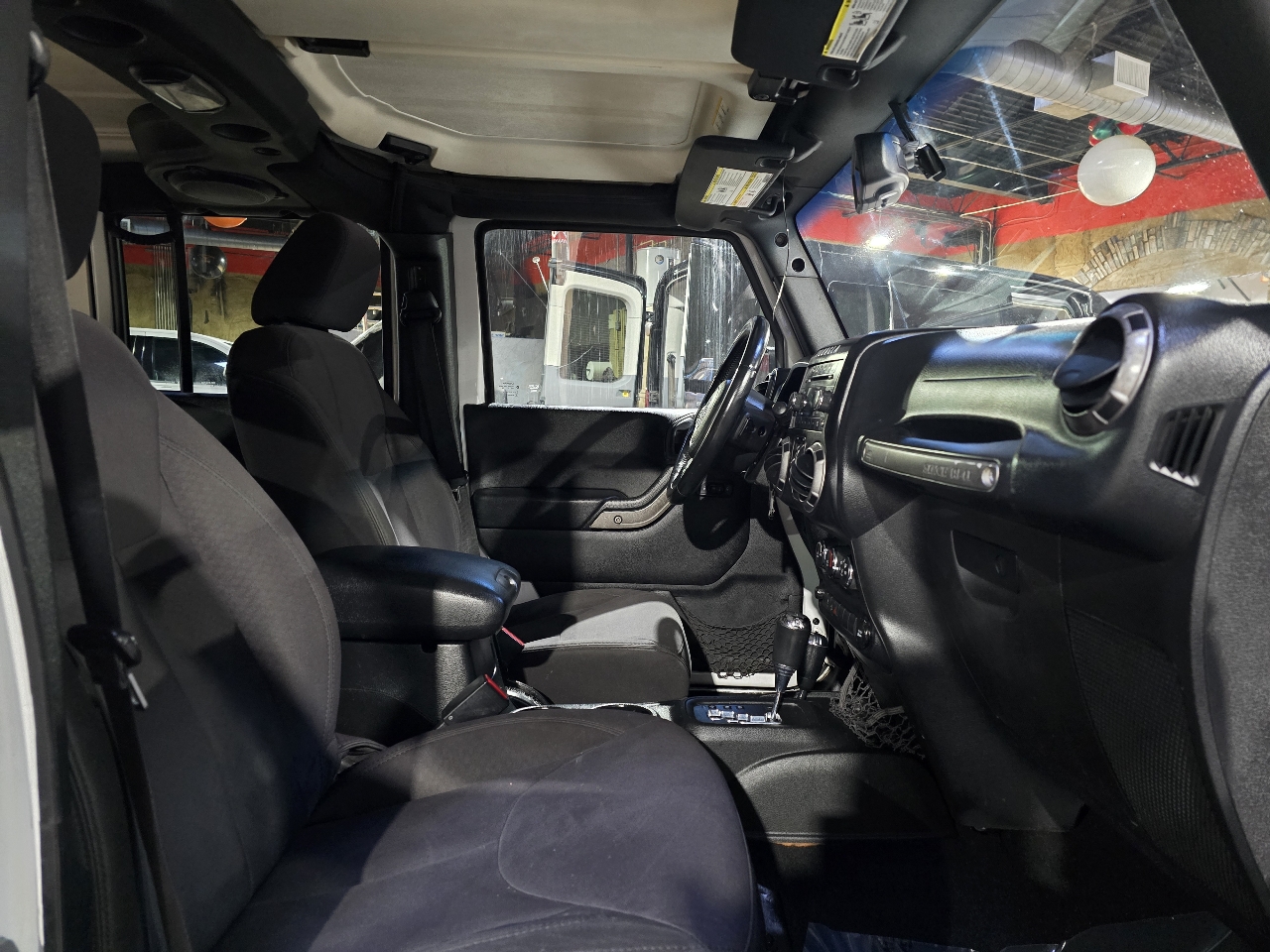 Jeep Wrangler Unlimited 4WD 4dr Sport 2014