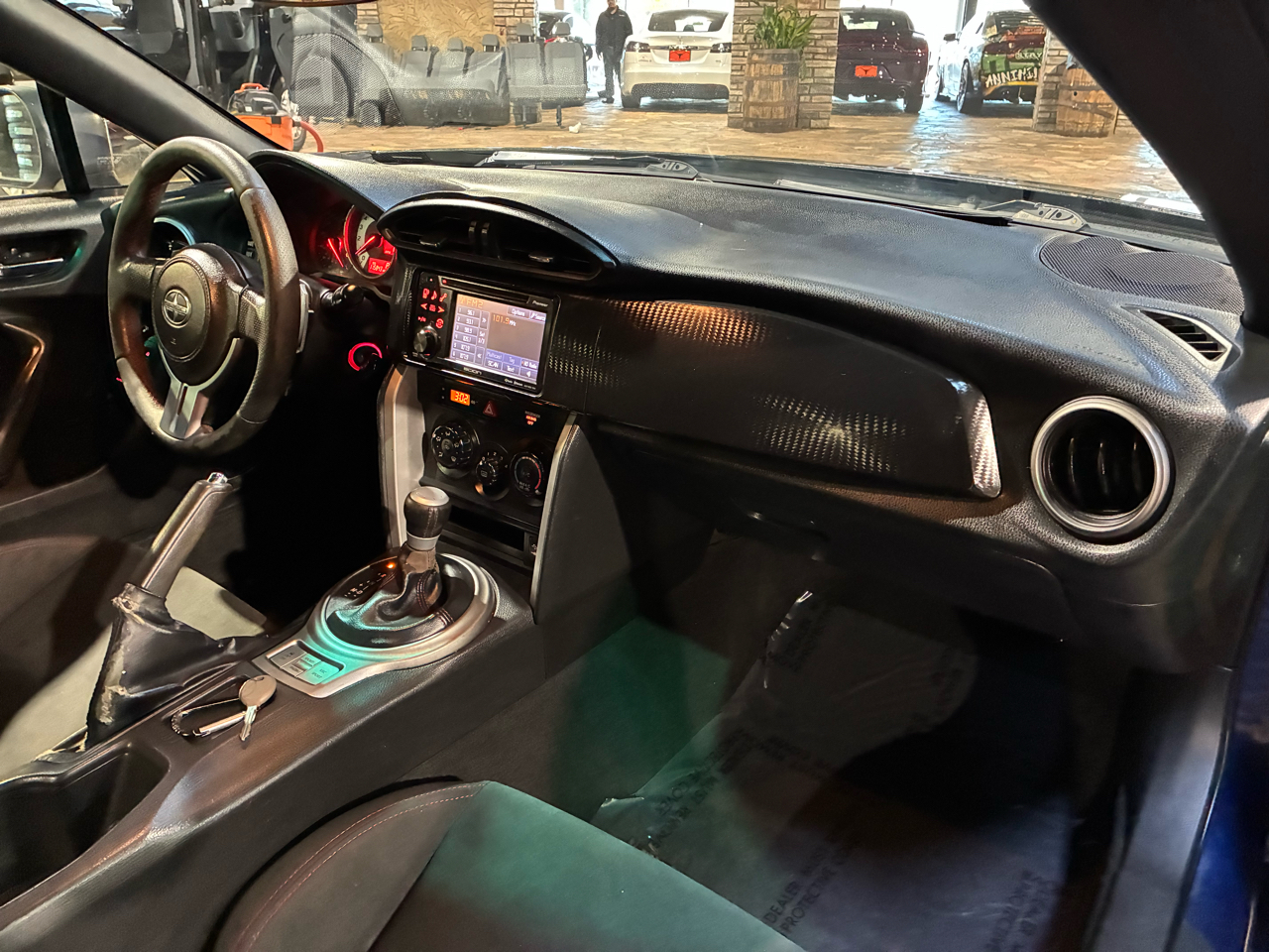 Scion FR-S 2dr Cpe Man (Natl) 2013