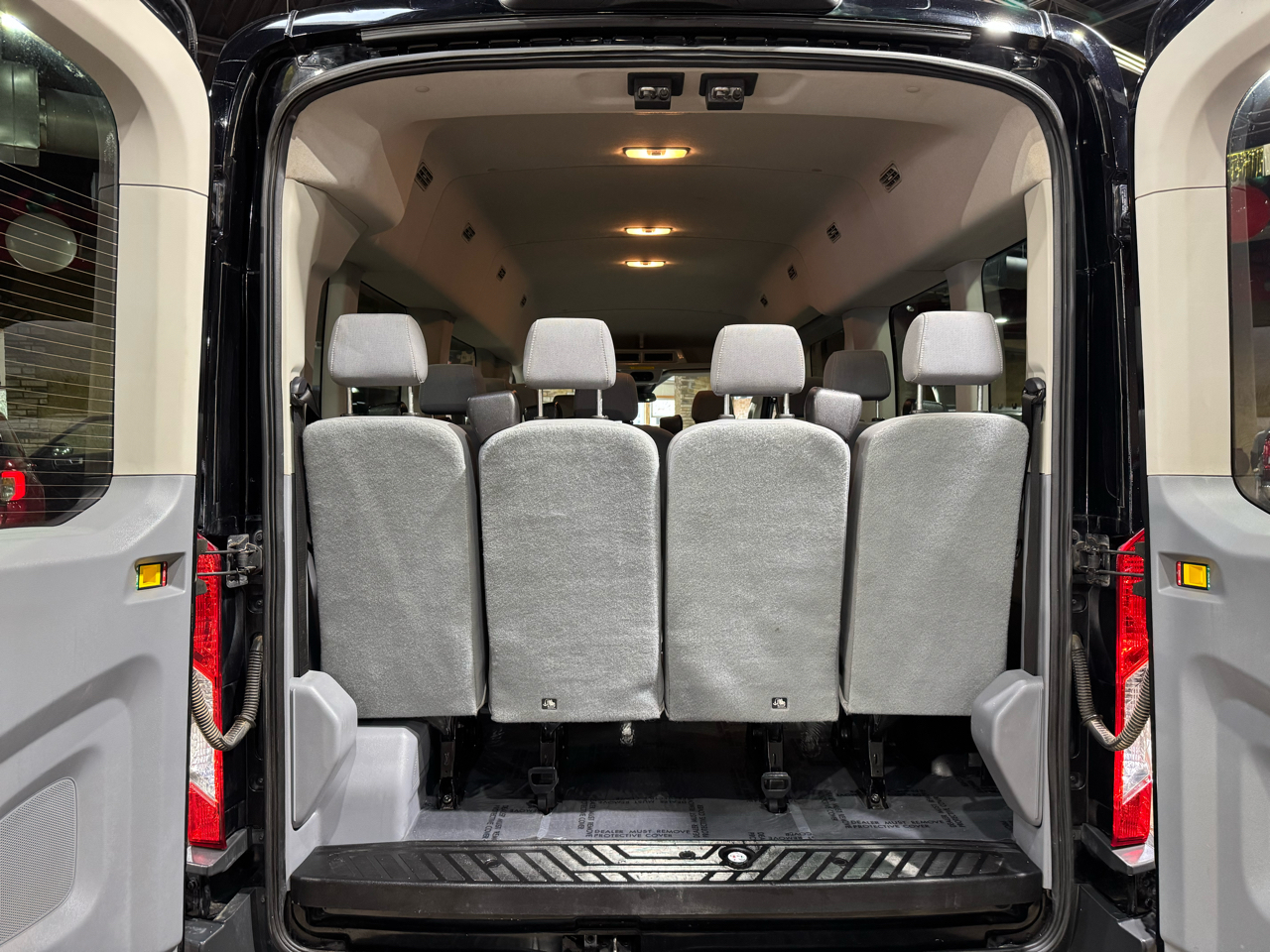 Ford Transit Passenger Wagon T-350 148" Med Roof XLT Sliding RH Dr 2018