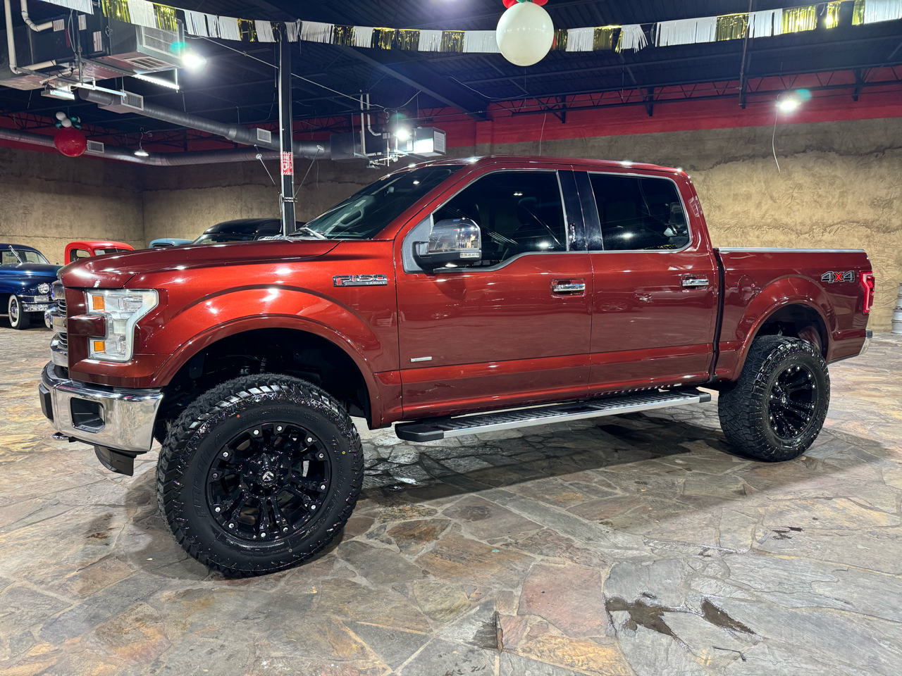 Ford F-150 4WD SuperCrew 145" Lariat 2016