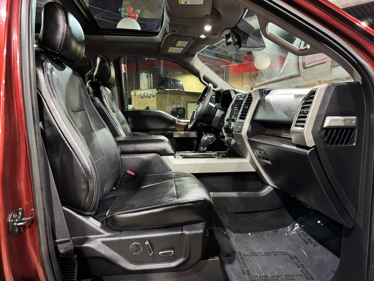 Ford F-150 4WD SuperCrew 145" Lariat 2016