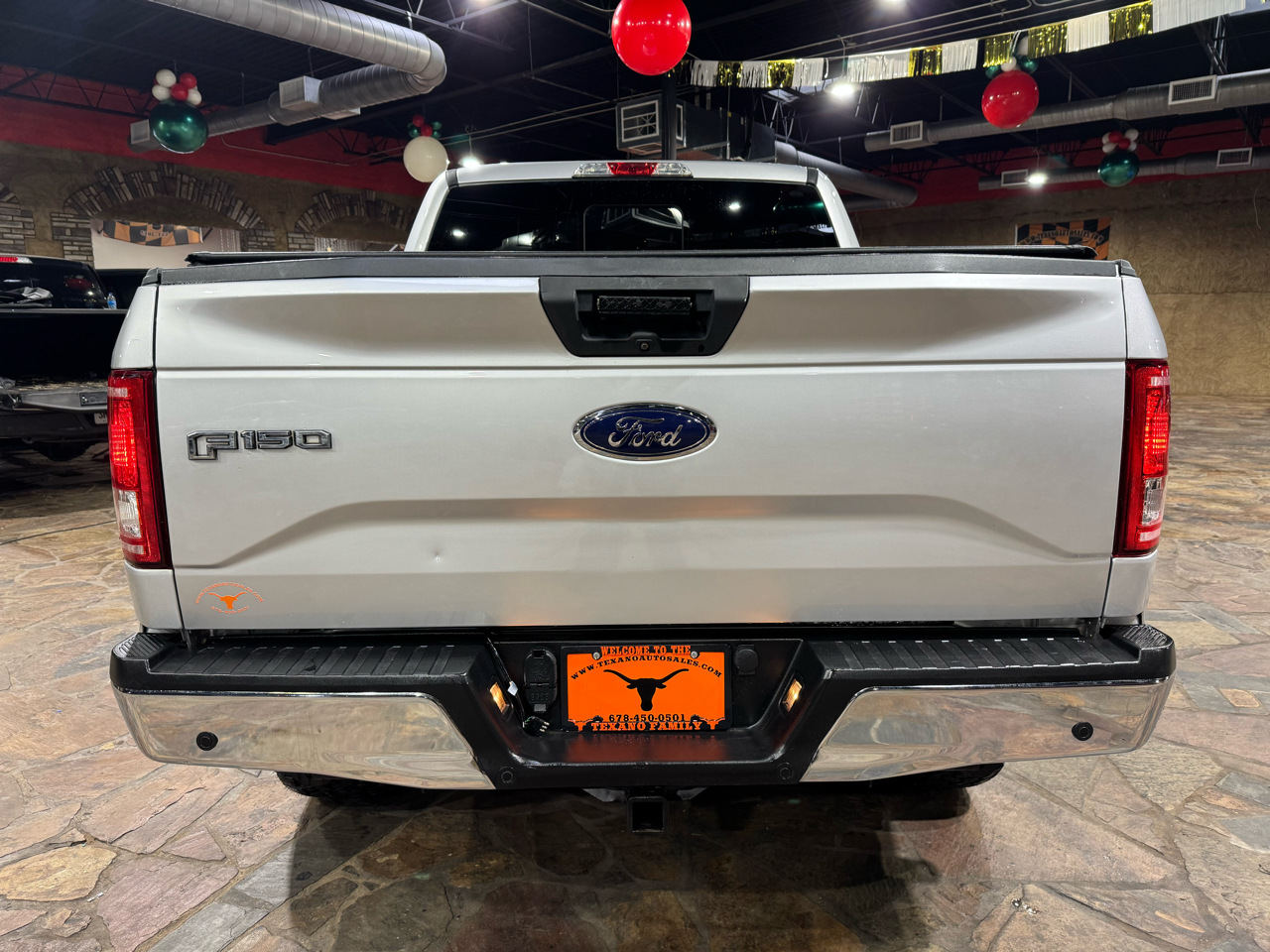 Ford F-150 2WD Supercab 133" XLT 2015