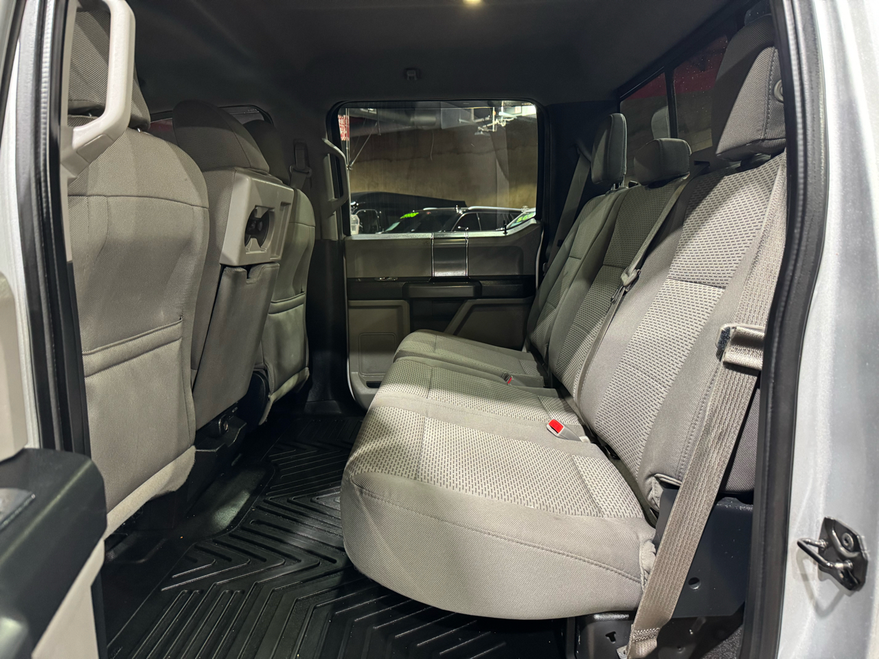 Ford F-150 2WD Supercab 133" XLT 2015