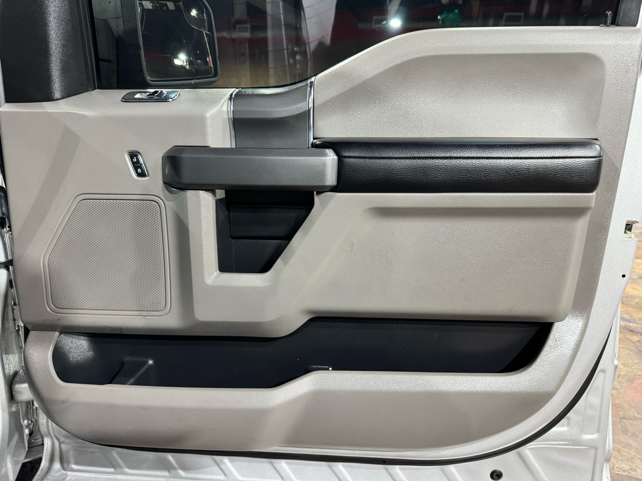 Ford F-150 2WD Supercab 133" XLT 2015