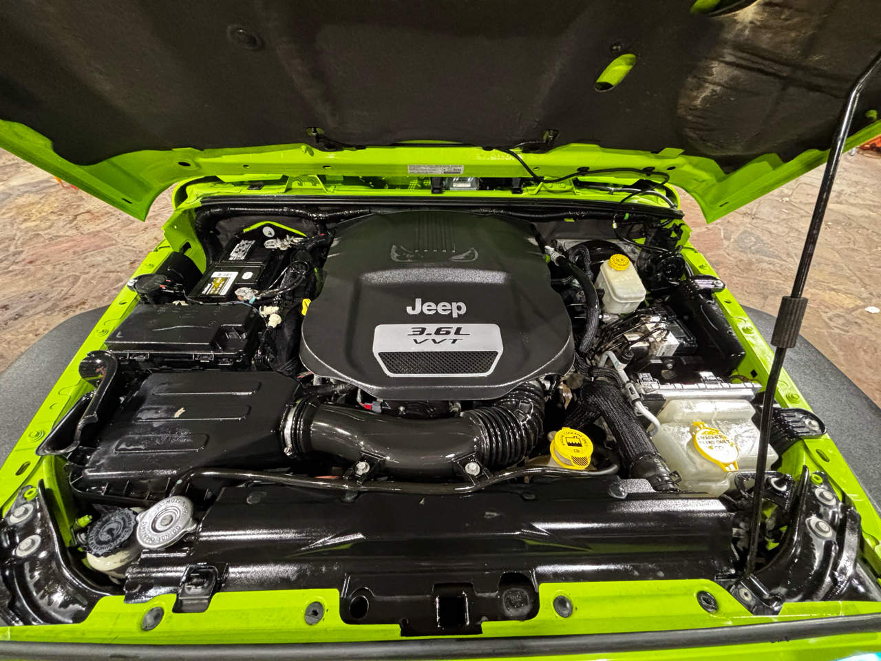 Jeep Wrangler Unlimited 4WD 4dr Moab *Ltd Avail* 2013