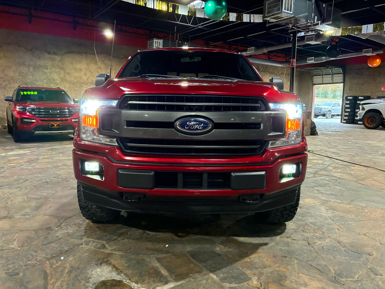 Ford F-150 4WD SuperCab 145" XLT 2018