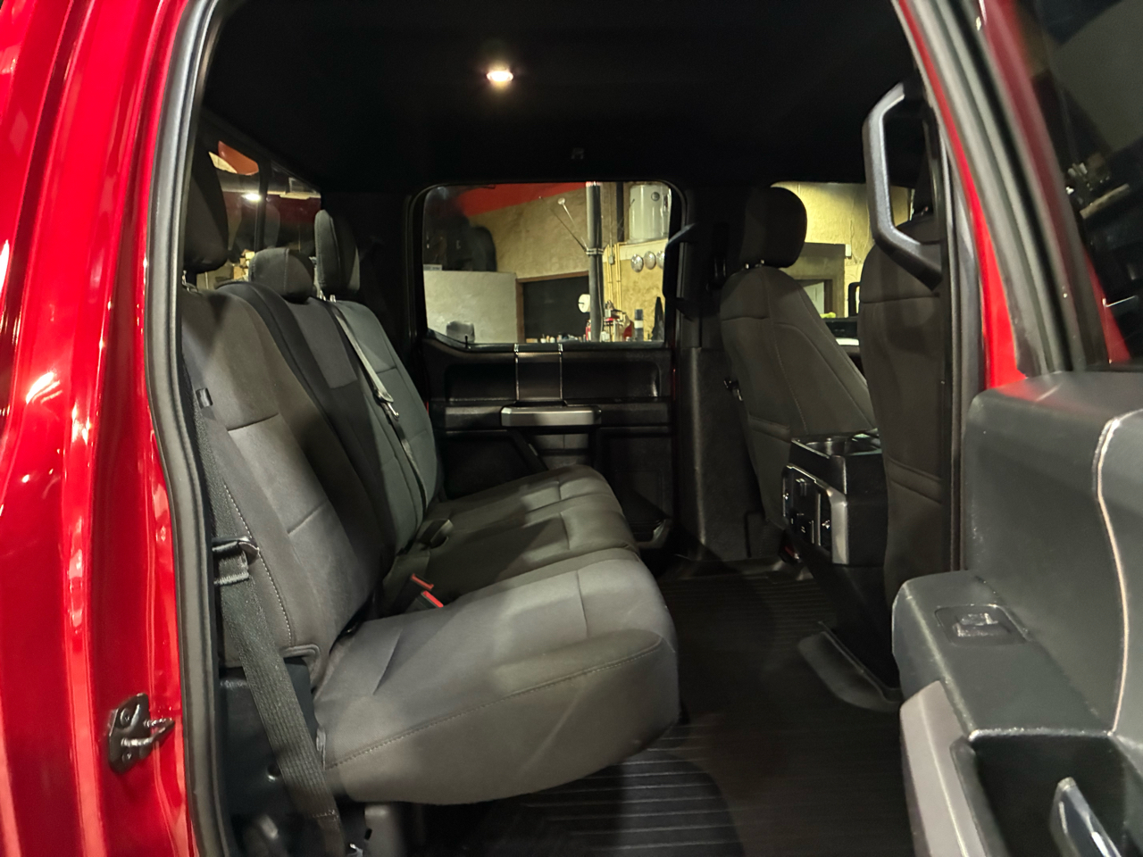 Ford F-150 4WD SuperCab 145" XLT 2018