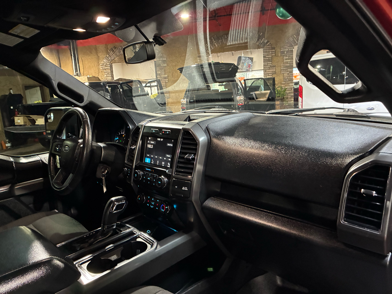 Ford F-150 4WD SuperCab 145" XLT 2018