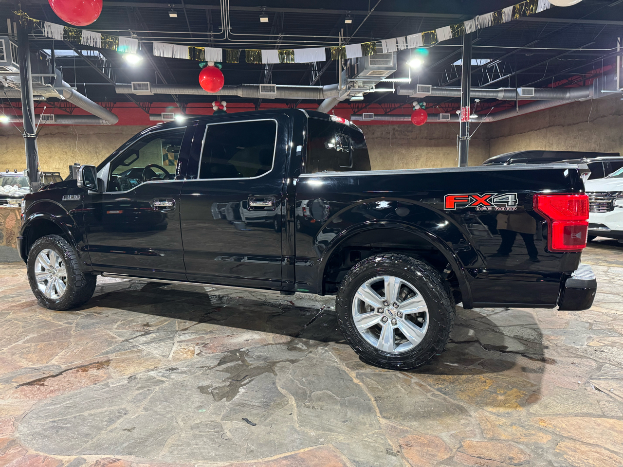 Ford F-150 Platinum 4WD SuperCrew 5.5' Box 2018