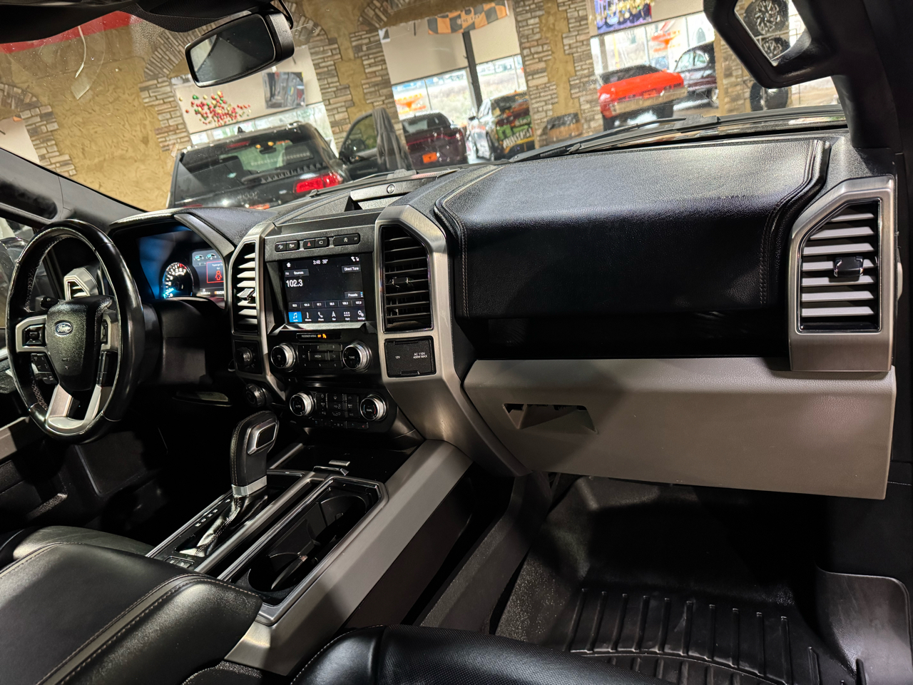 Ford F-150 Platinum 4WD SuperCrew 5.5' Box 2018