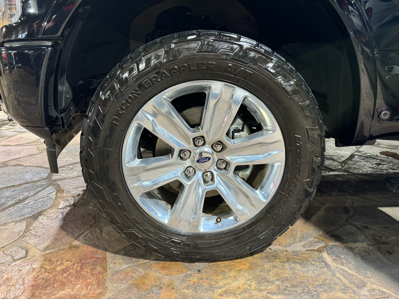 Ford F-150 Platinum 4WD SuperCrew 5.5' Box 2018