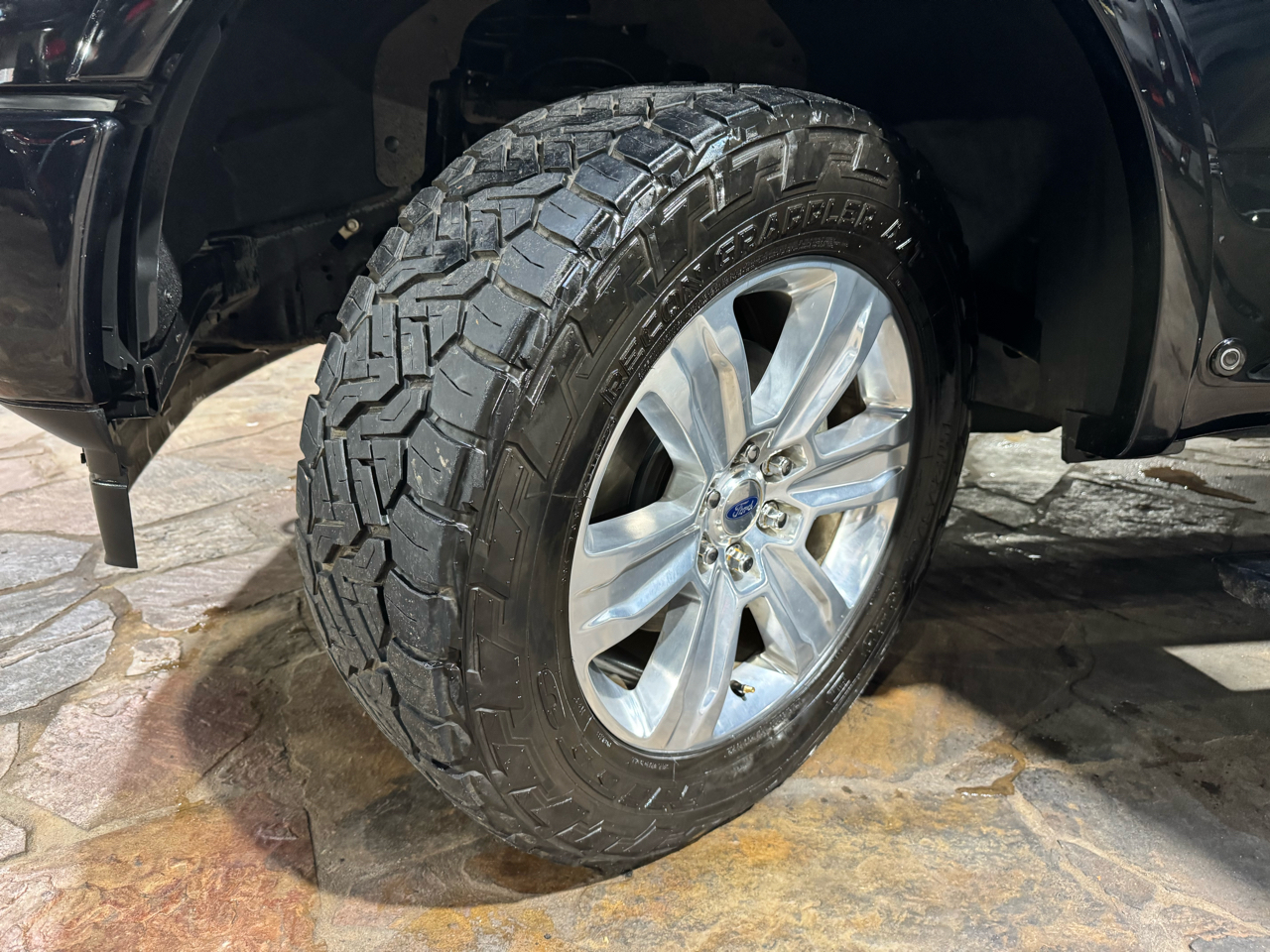 Ford F-150 Platinum 4WD SuperCrew 5.5' Box 2018