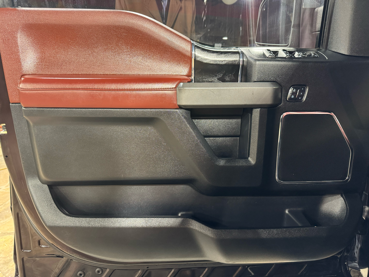 Ford F-150 Platinum 4WD SuperCrew 5.5' Box 2018