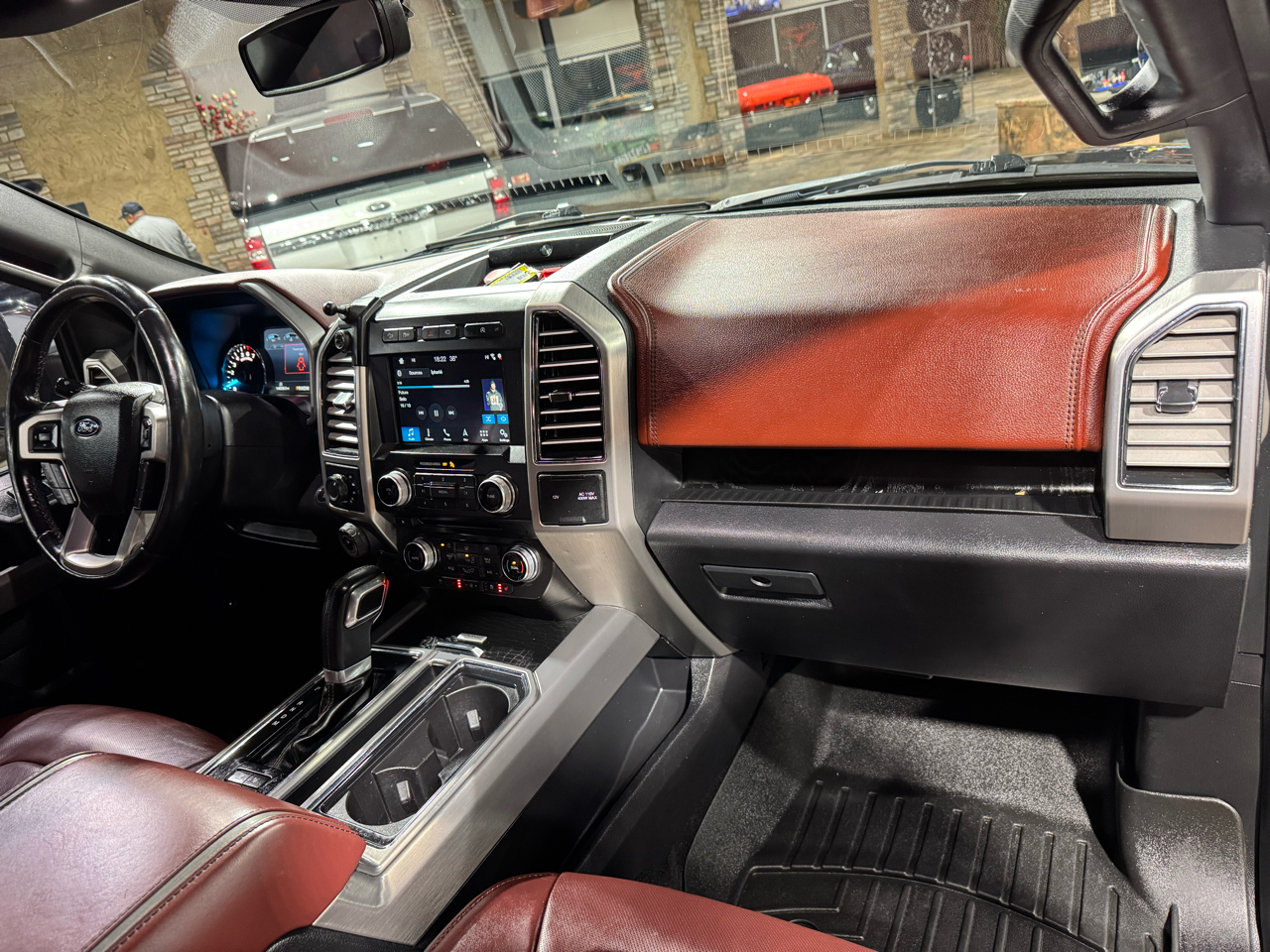 Ford F-150 Platinum 4WD SuperCrew 5.5' Box 2018