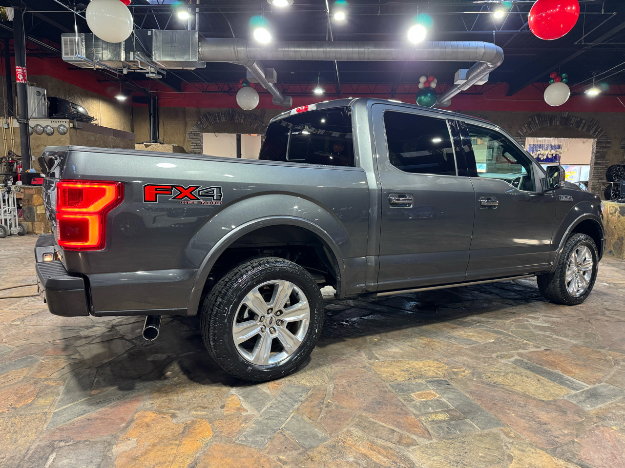 Ford F-150 Platinum 4WD SuperCrew 5.5' Box 2020