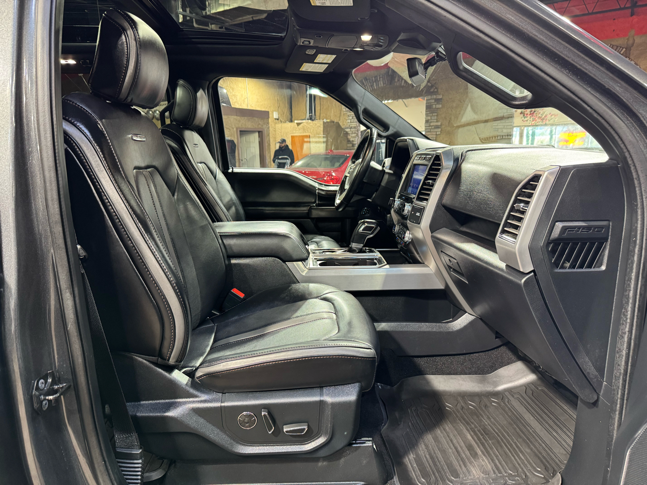 Ford F-150 Platinum 4WD SuperCrew 5.5' Box 2020