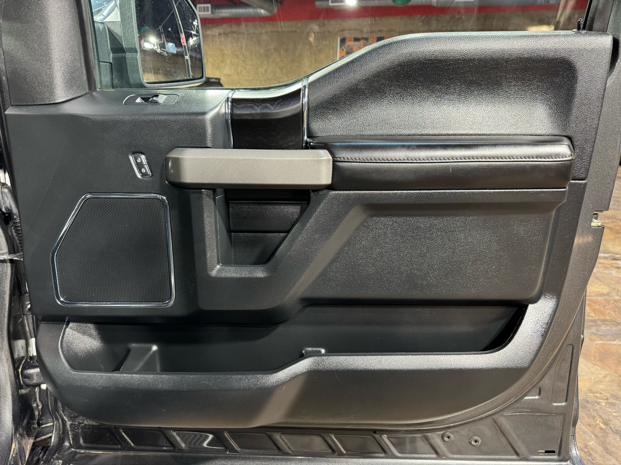 Ford F-150 Platinum 4WD SuperCrew 5.5' Box 2020