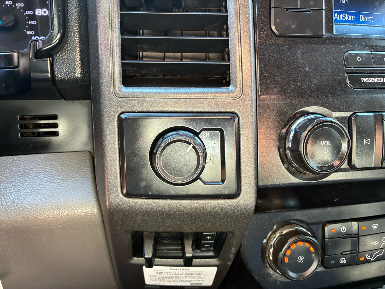 Ford Super Duty F-450 DRW XLT 4WD Reg Cab 145" WB 60" CA XLT 2019