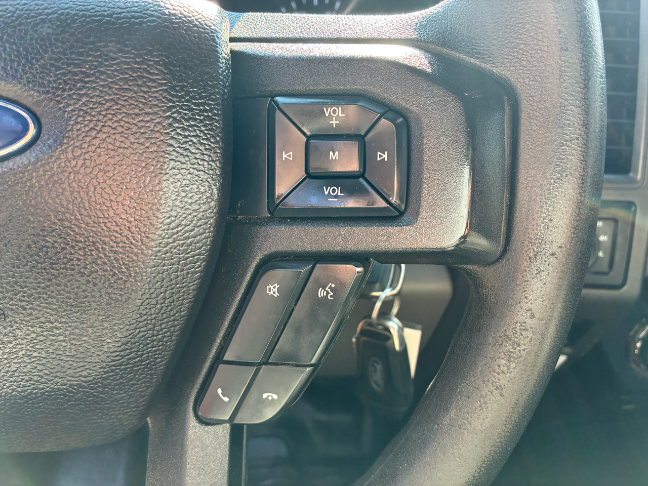 Ford Super Duty F-450 DRW XLT 4WD Reg Cab 145" WB 60" CA XLT 2019