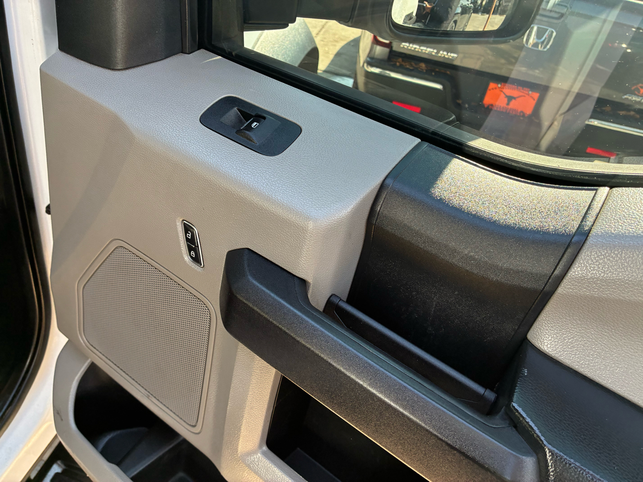 Ford Super Duty F-450 DRW XLT 4WD Reg Cab 145" WB 60" CA XLT 2019