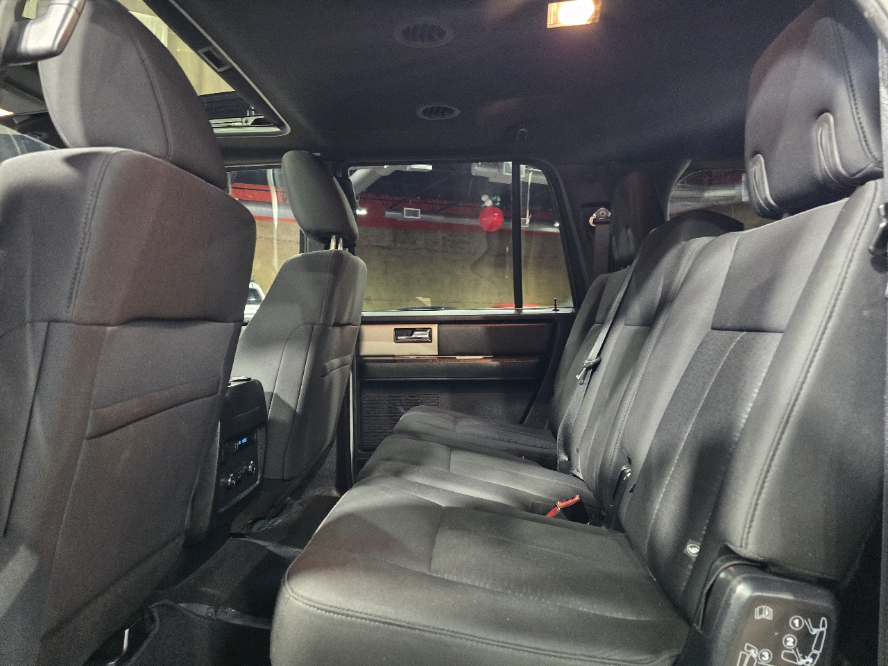 Ford Expedition EL 4WD 4dr XLT 2017