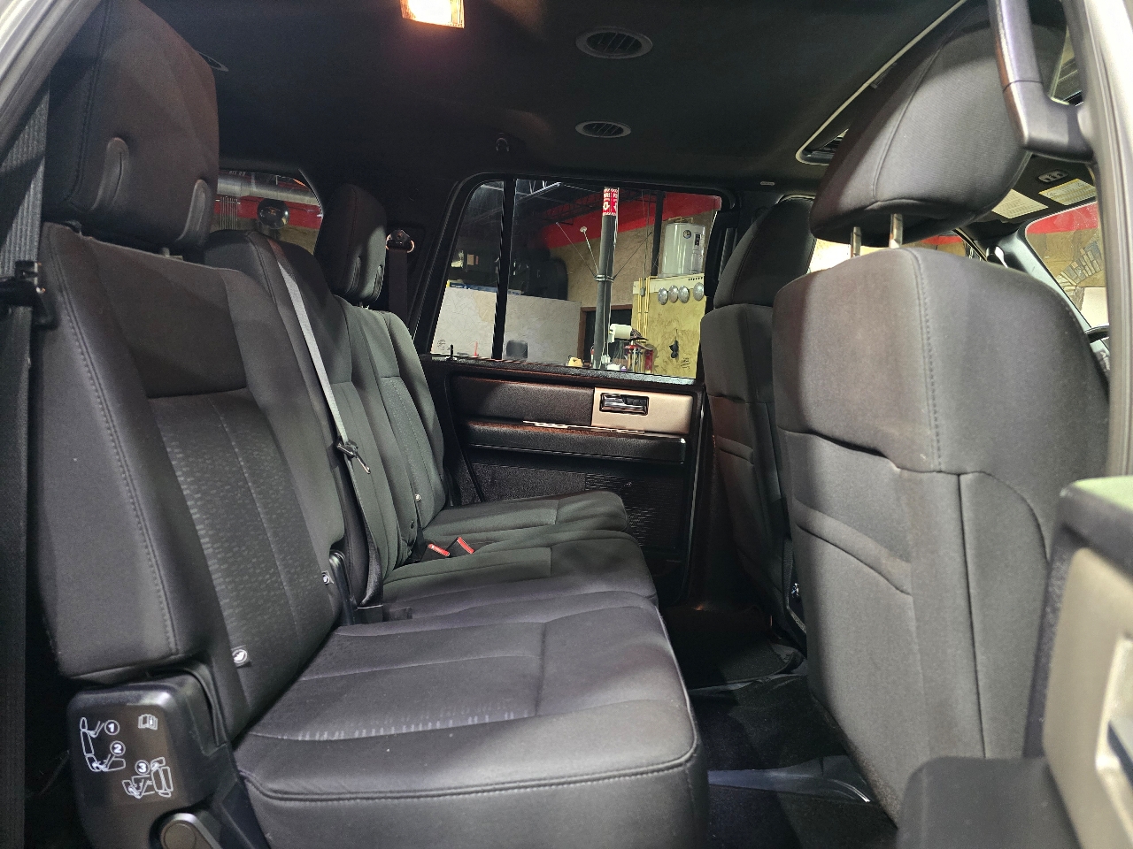 Ford Expedition EL 4WD 4dr XLT 2017