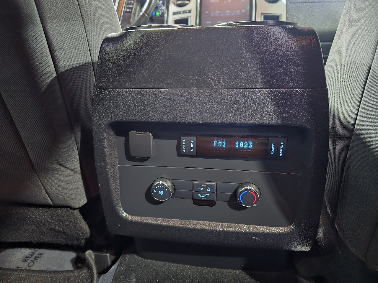 Ford Expedition EL 4WD 4dr XLT 2017