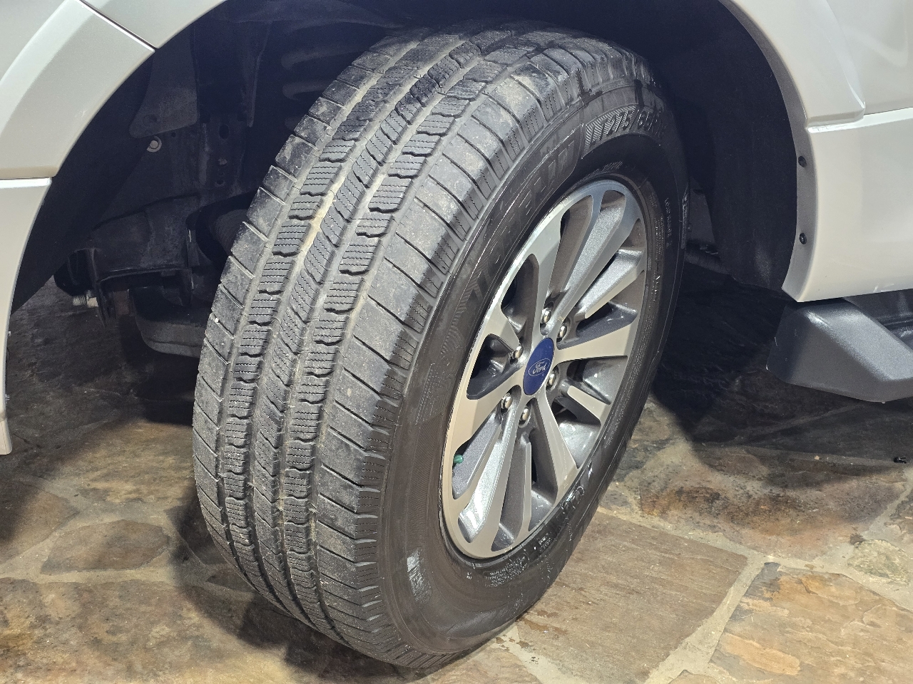 Ford Expedition EL 4WD 4dr XLT 2017