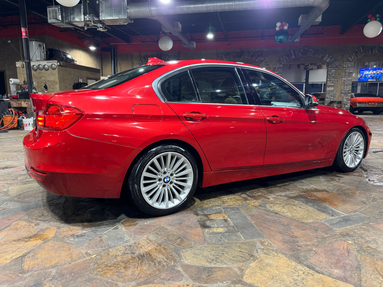 BMW 3 Series 4dr Sdn 328i RWD 2014