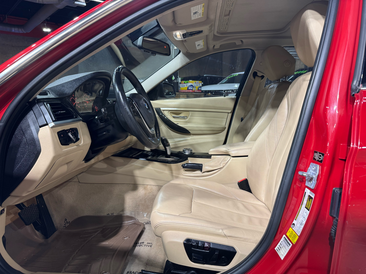 BMW 3 Series 4dr Sdn 328i RWD 2014